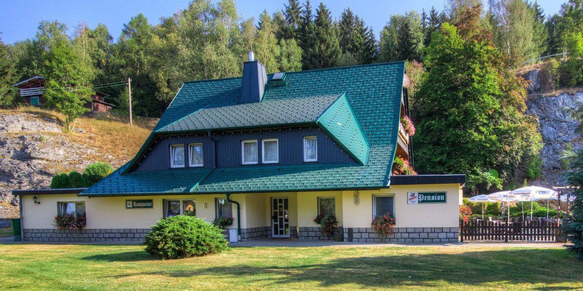 Hotel + Restaurant "Am Felsen"