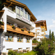 Haus Rätia