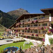 Hotel Sonnblick Plangeroß
